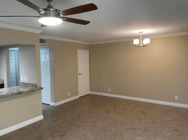 Building Photo - 43376 Cook St