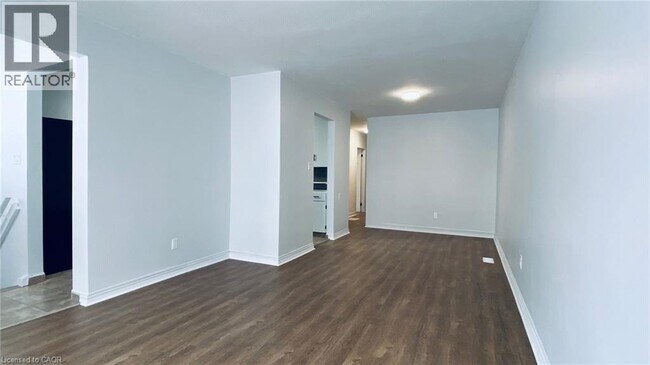 Photo du bâtiment - 88 Longford Dr