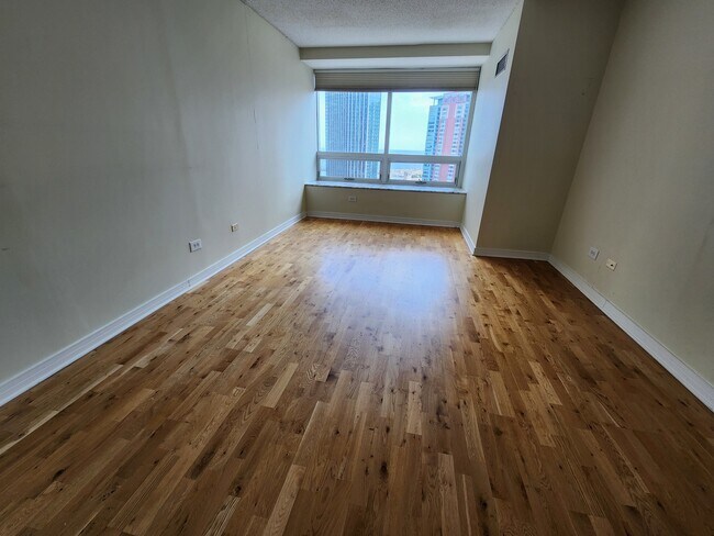Foto del edificio - 512 N McClurg Ct