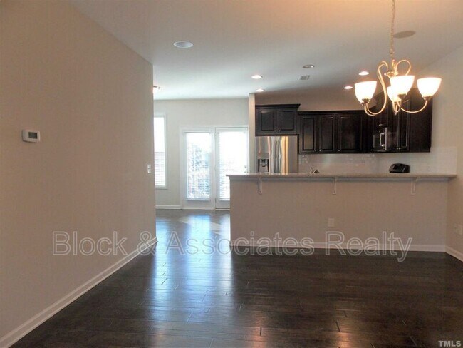 Building Photo - 509 N Tunstall Ave