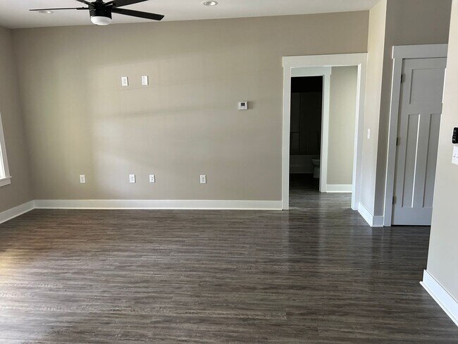 Foto del edificio - Stunning New Build 3 bedroom 2.5 Bath Home...