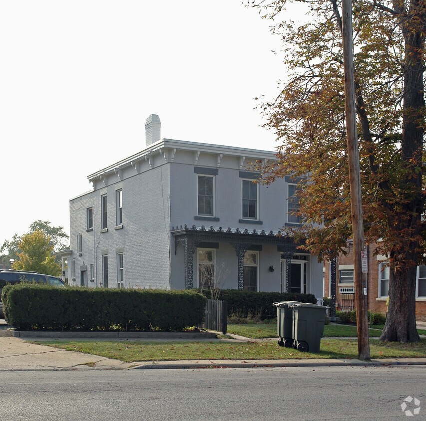Foto del edificio - 417 Columbus Ave