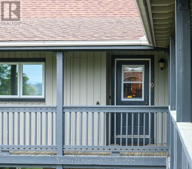 Building Photo - 302 Mariners Way