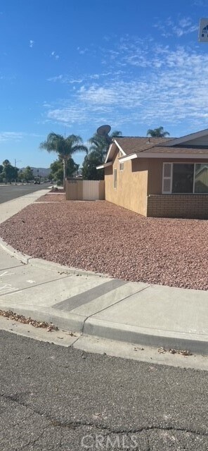 Foto del edificio - 515 Opal Ave