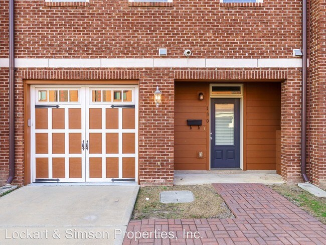 Building Photo - 130 Pennmark Pl