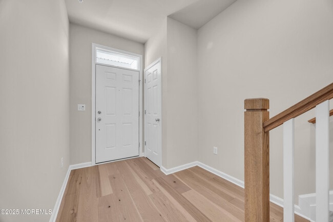 Foto del edificio - 16 Barton Ave