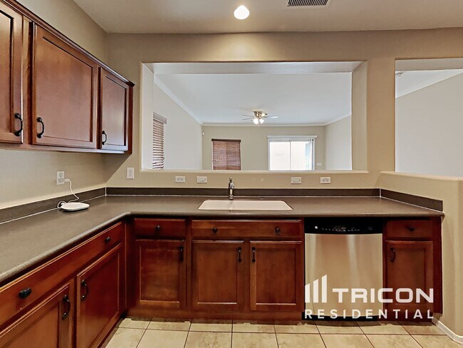 Building Photo - 41303 Palm Springs Trail San Tan Valley AZ