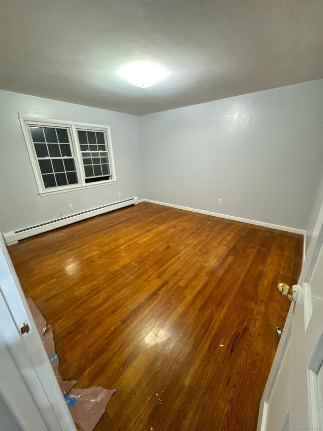 Building Photo - 285 Bartlett St