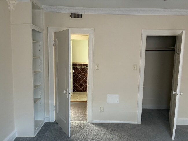 Foto del edificio - 4215 N Campbell Ave