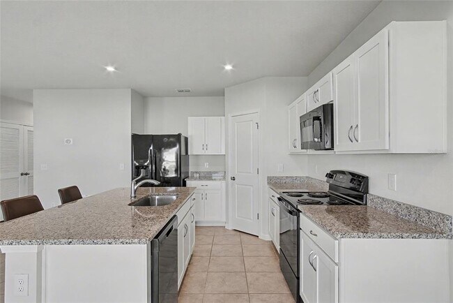 Foto del edificio - 1371 Madison Cir