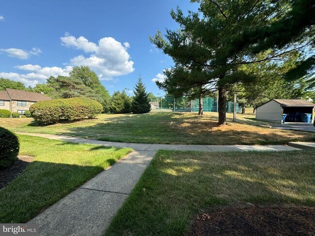 Building Photo - 161 Basswood Ct