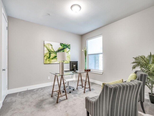 Foto del edificio - 4060 Spring Valley Rd