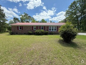 Building Photo - 861 Sandy Ridge Church Rd