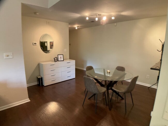 Building Photo - Spacious Condo in Brandon Ridge!