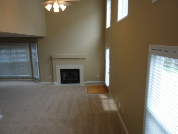 Foto del edificio - 1417 Beacon Valley Drive