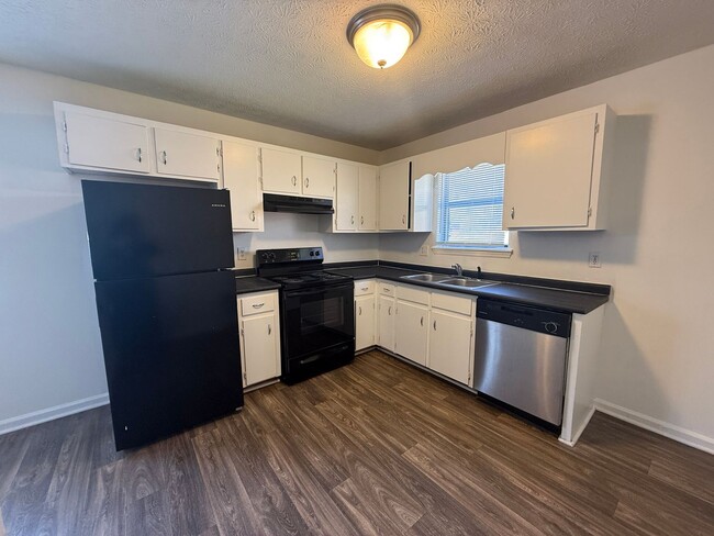 Foto del edificio - 162/164 Michele Dr