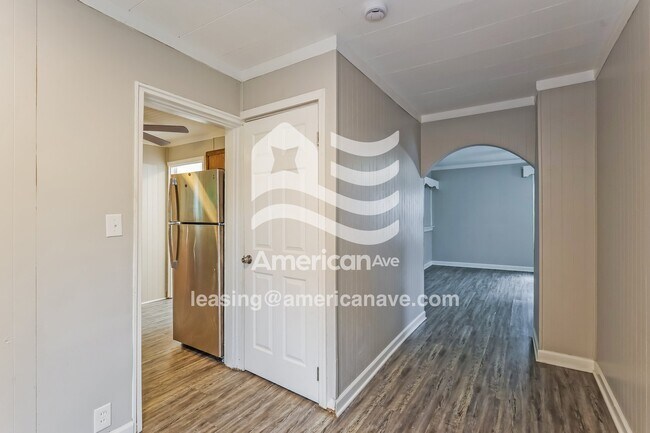 Foto del edificio - 610 Orchard St