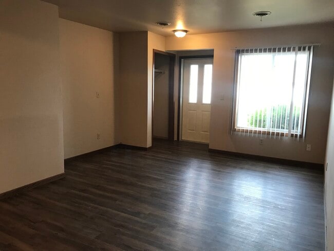 Building Photo - Brownell Apartments