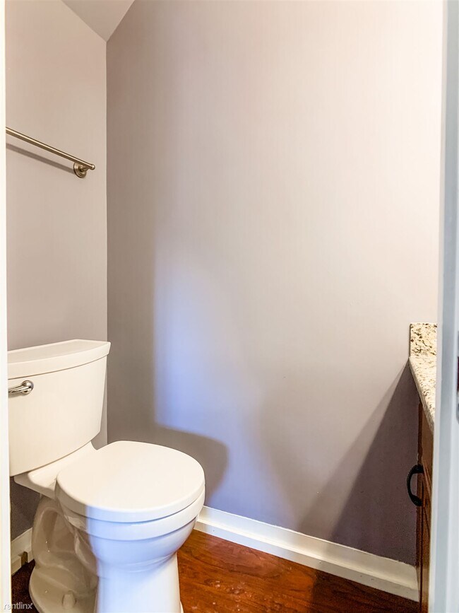 Building Photo - 2 br, 1.5 bath Condo - 20 Ship Avenue