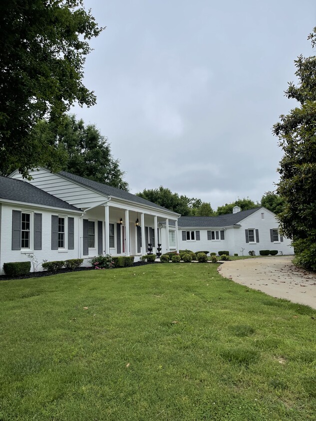 Primary Photo - 1018 Randolph Cir SE