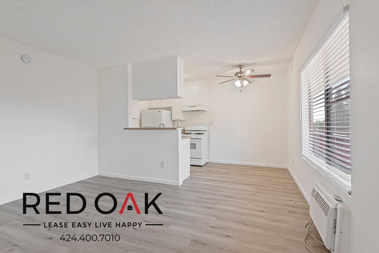 Foto principal - 15500 Foothill Blvd