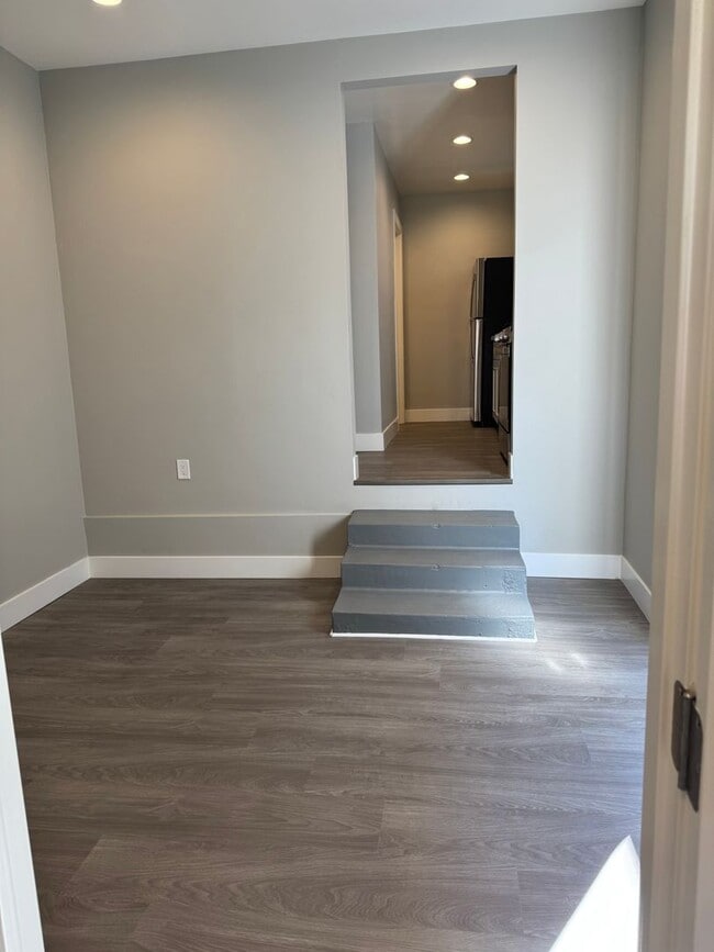 Building Photo - 2985-2987 54th St