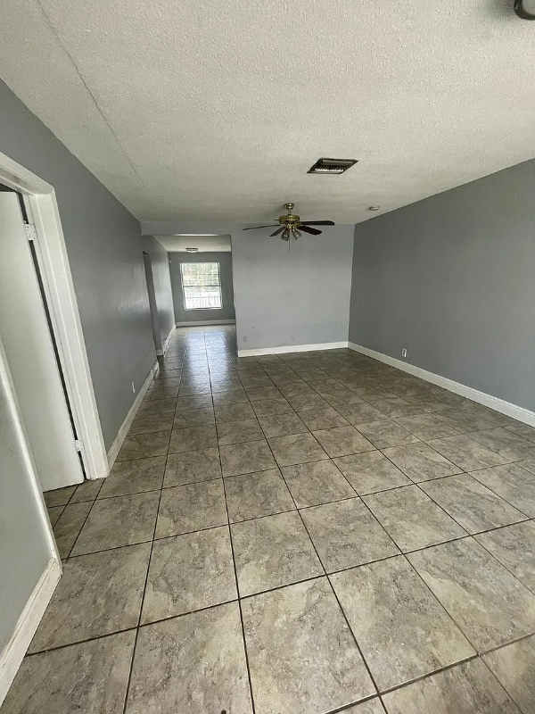 Building Photo - 4064 SW 52nd St