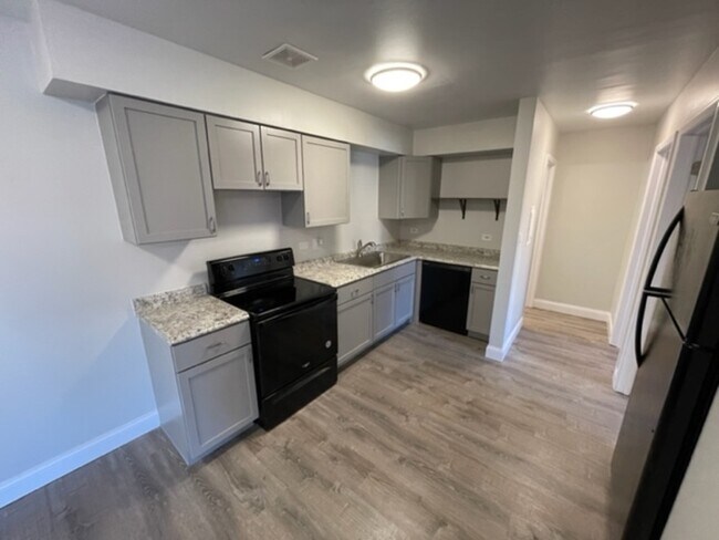 Foto del edificio - 517 S Milwaukee Ave