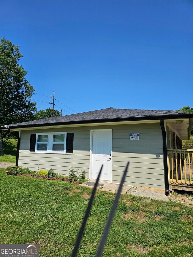 Building Photo - 2744 Chamblee Tucker Rd