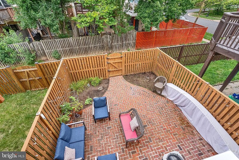 Foto principal - 25378 Ashbury Dr