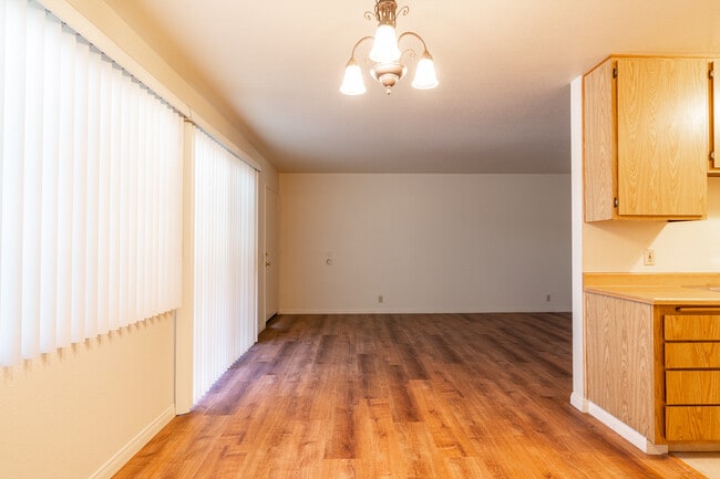 Building Photo - 6645 Coldwater Canyon Ave