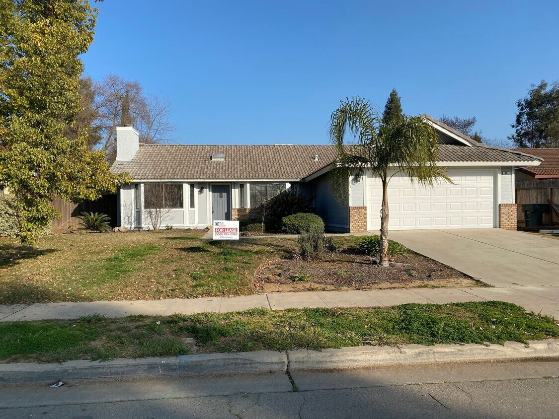 Primary Photo - $2,095 Armstrong & Sierra 3 Bedroom Home, ...