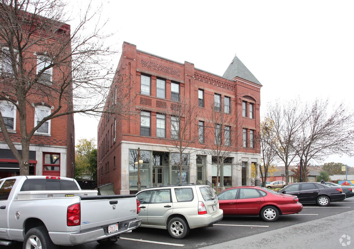 Building Photo - 52-56 Avenue A