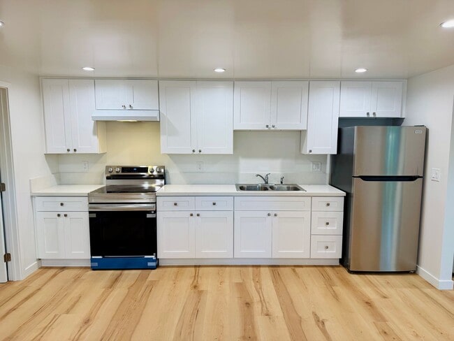 Photo - 2922 8th Ave Apartment