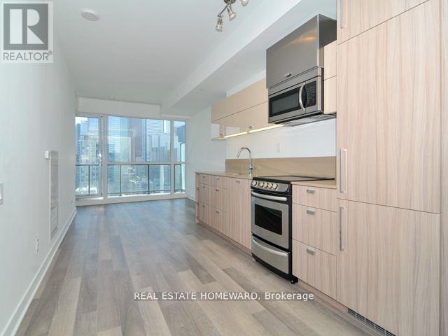 Photo du bâtiment - 290 Adelaide St W