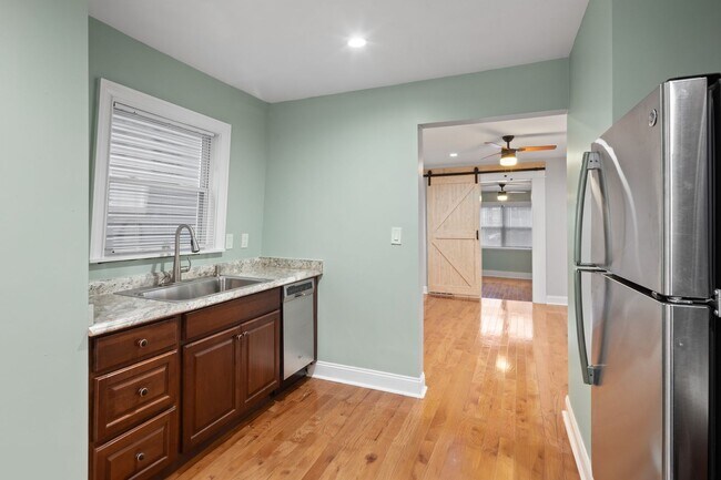 Foto del edificio - 4556 Carroll St