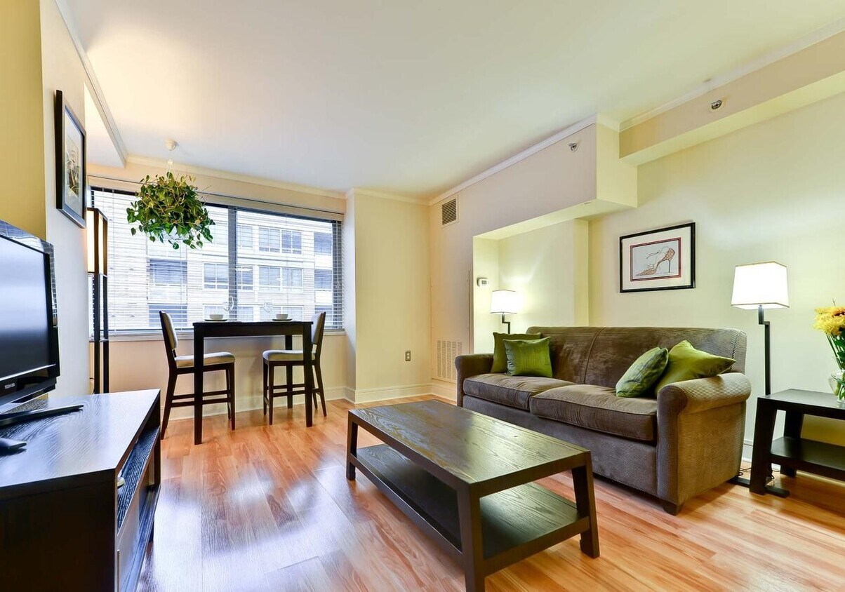 Foto principal - 800 4th St SW