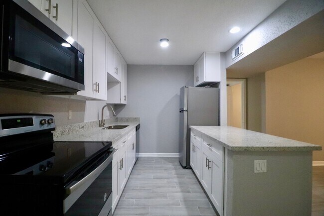Foto del edificio - 5929 Queensloch Dr