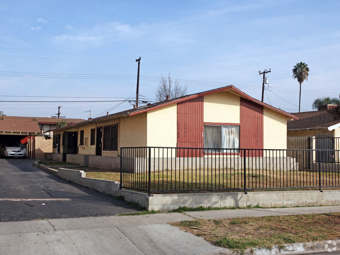 Foto del edificio - 15501-15509 Loukelton St