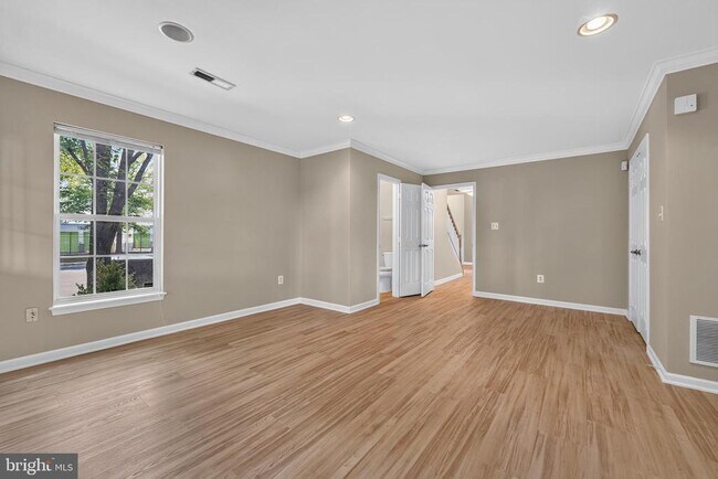 Building Photo - 5902 Ians Way
