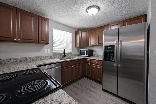 Foto del edificio - 307 W Woodlawn Ave
