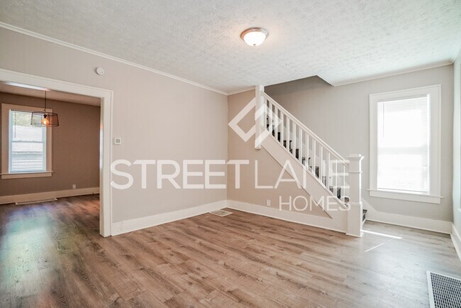 Building Photo - Charming 2 Bedroom in Columbus!