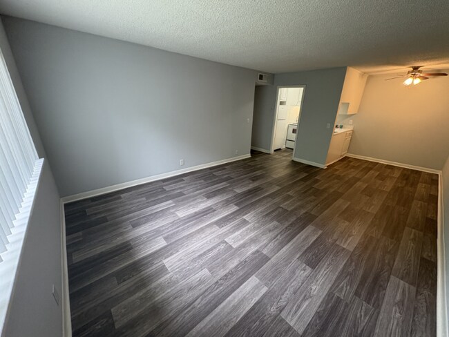 Building Photo - 1005 Hickory Hill Ln