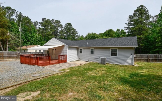 Building Photo - 9336 Ladysmith Rd