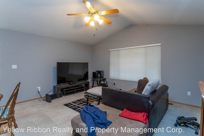Building Photo - 2 br, 2 bath House - 5027 Landmark Road