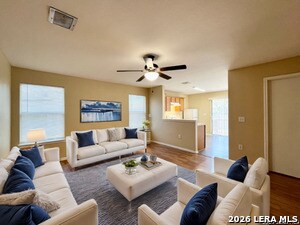 Foto del edificio - 6707 Dragon Creek