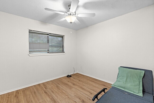 Foto del edificio - 1208 Clark St