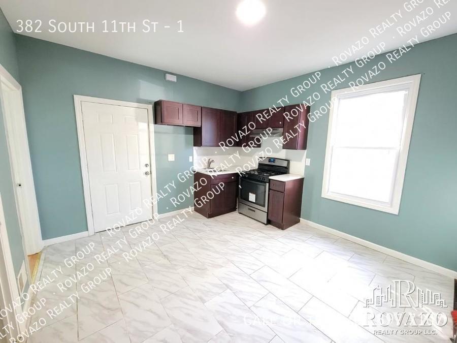 Primary Photo - 382 South 11th St- 3 bedroom in Newark