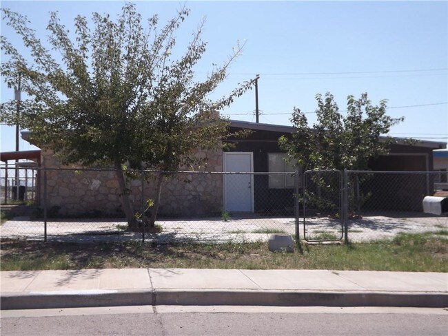 Building Photo - 1414 Banker Rd