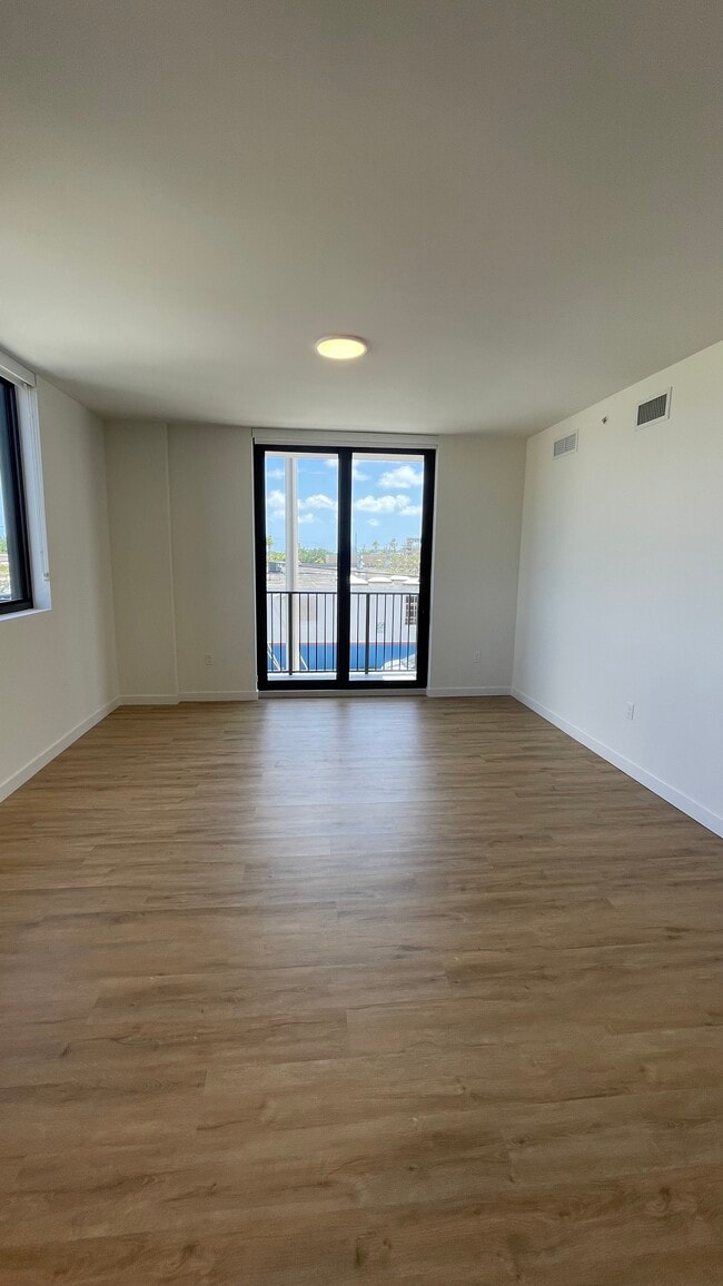 Foto del edificio - 960 E 30th St